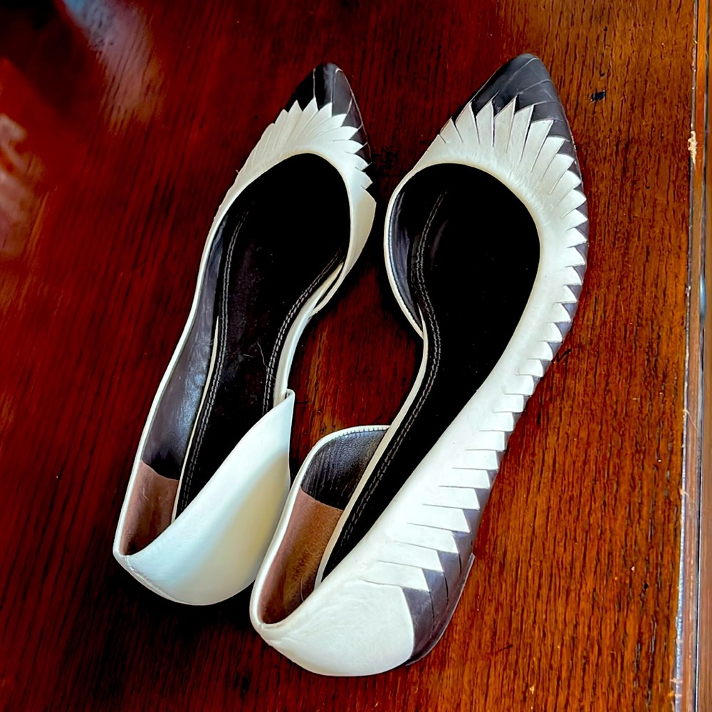 Tory Burch pointed toe flats